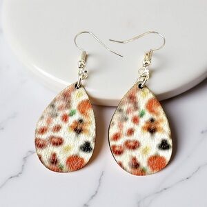 ⭐️ 5 for $25 Wood Festive Teardrop Hoop Earrings